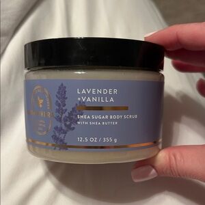 Bath & Body Works Lavender Vanilla Shea Sugar Scrub